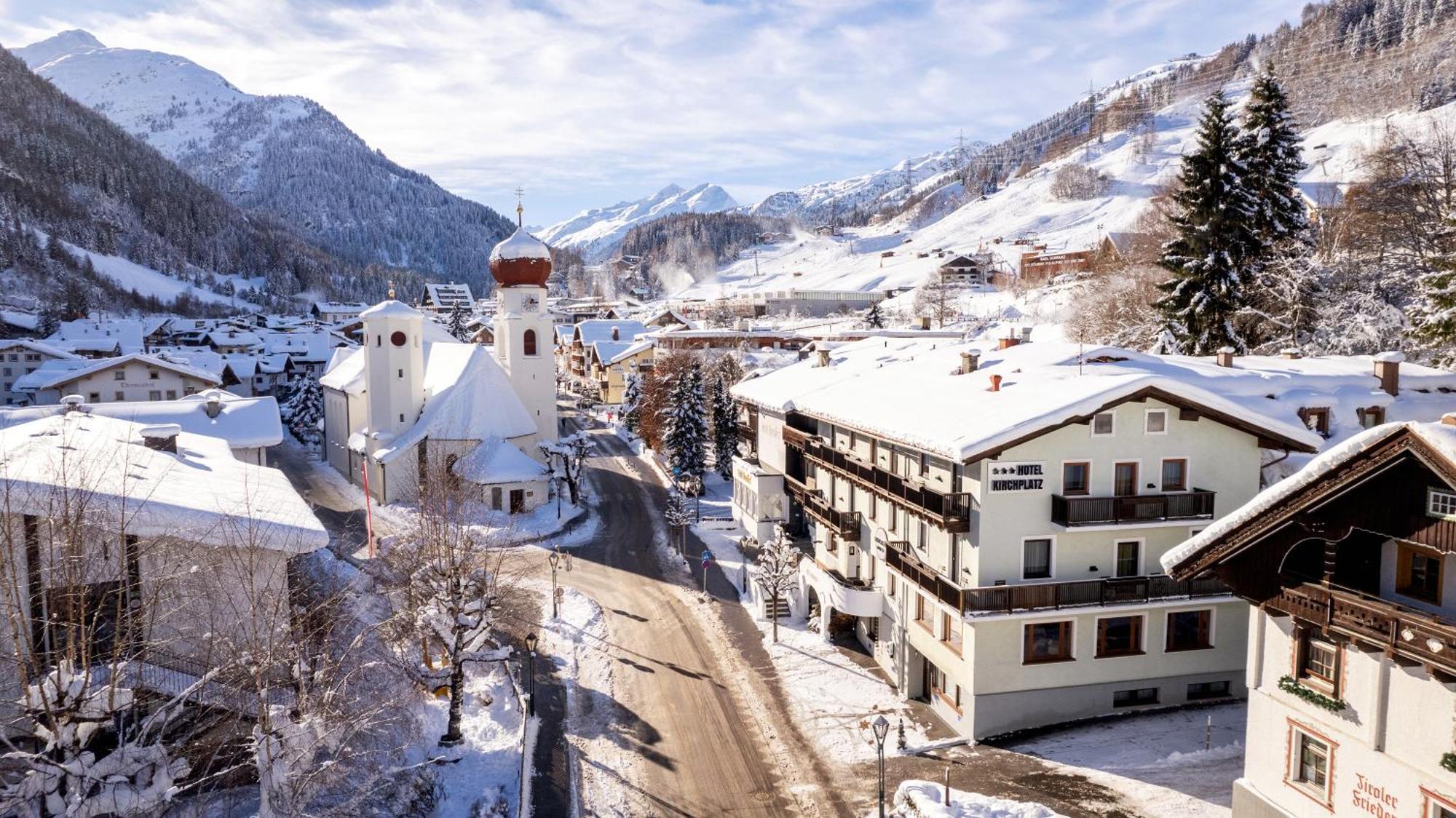 Hotel Pension Kirchplatz Sankt Anton am Arlberg Exterior foto